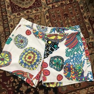 A beautiful lady’s short in good condition
